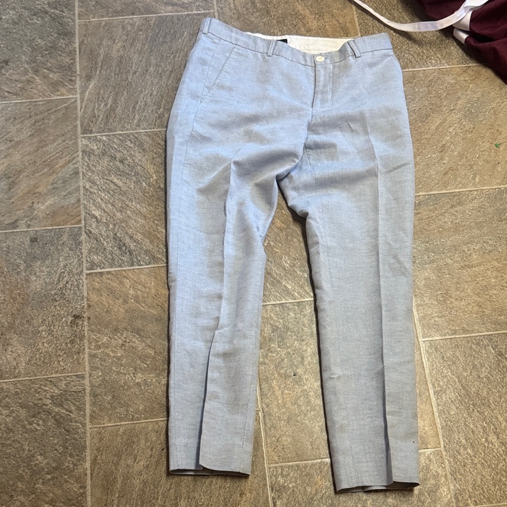 Elegant Men's Gray Dress Pants